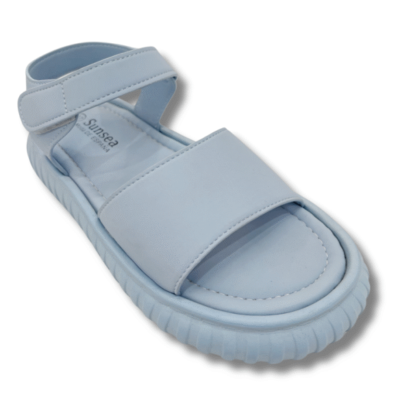 sandalias acorchadas con velcro azul