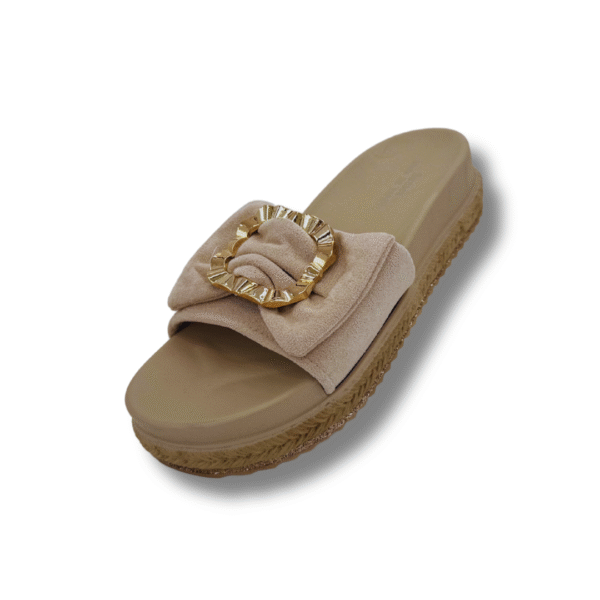 Sandalias con Círculo Dorado beige