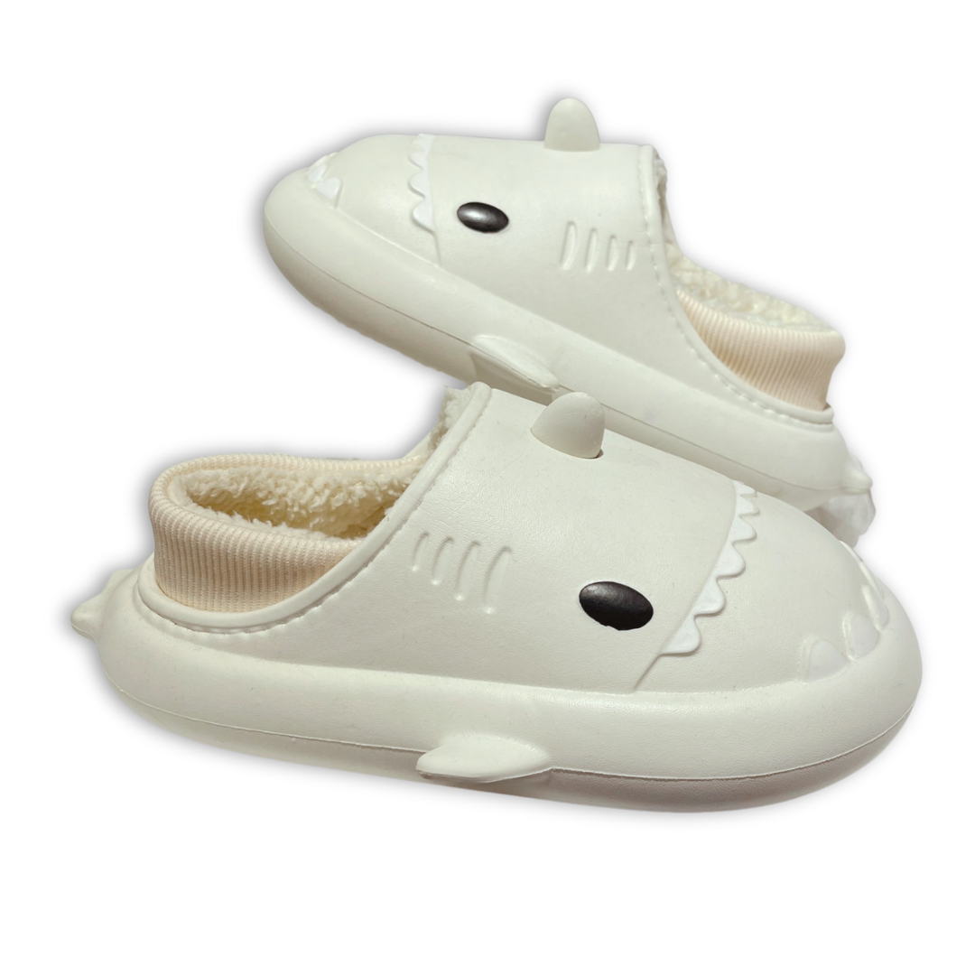 ZAPATILLAS DE TIBURON CERRADA BEIGE