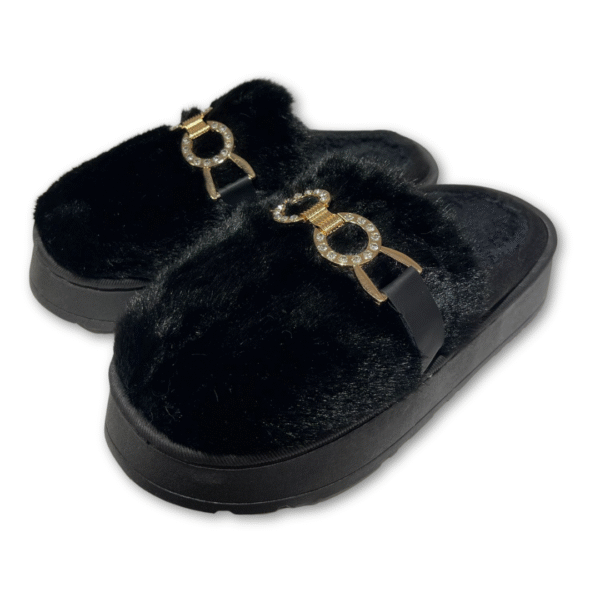 zuecos de casa mujer pelito aros dorados color negro