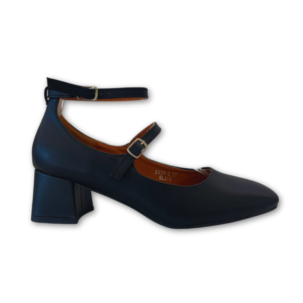 ZAPATO DE MARY JANE TACON BAJO COLOR NEGRO